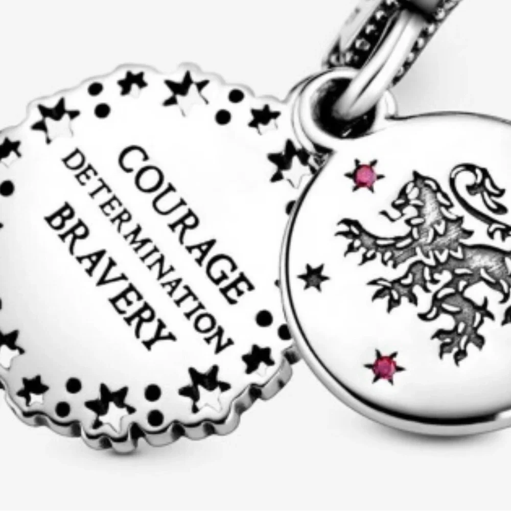 NWT Retired Pandora x Harry Potter Gryffindor Dangle